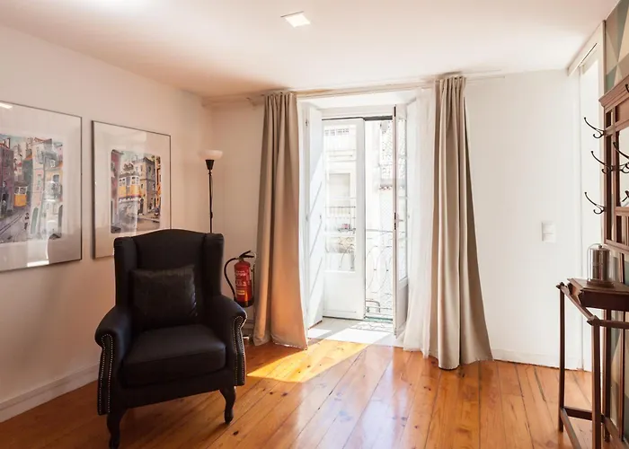 Flh Castle Duplex With Terrace * Lisbon